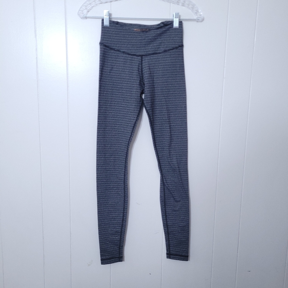 Yogasmoga Aurum Women's Activeear Leggings Gray Size 2